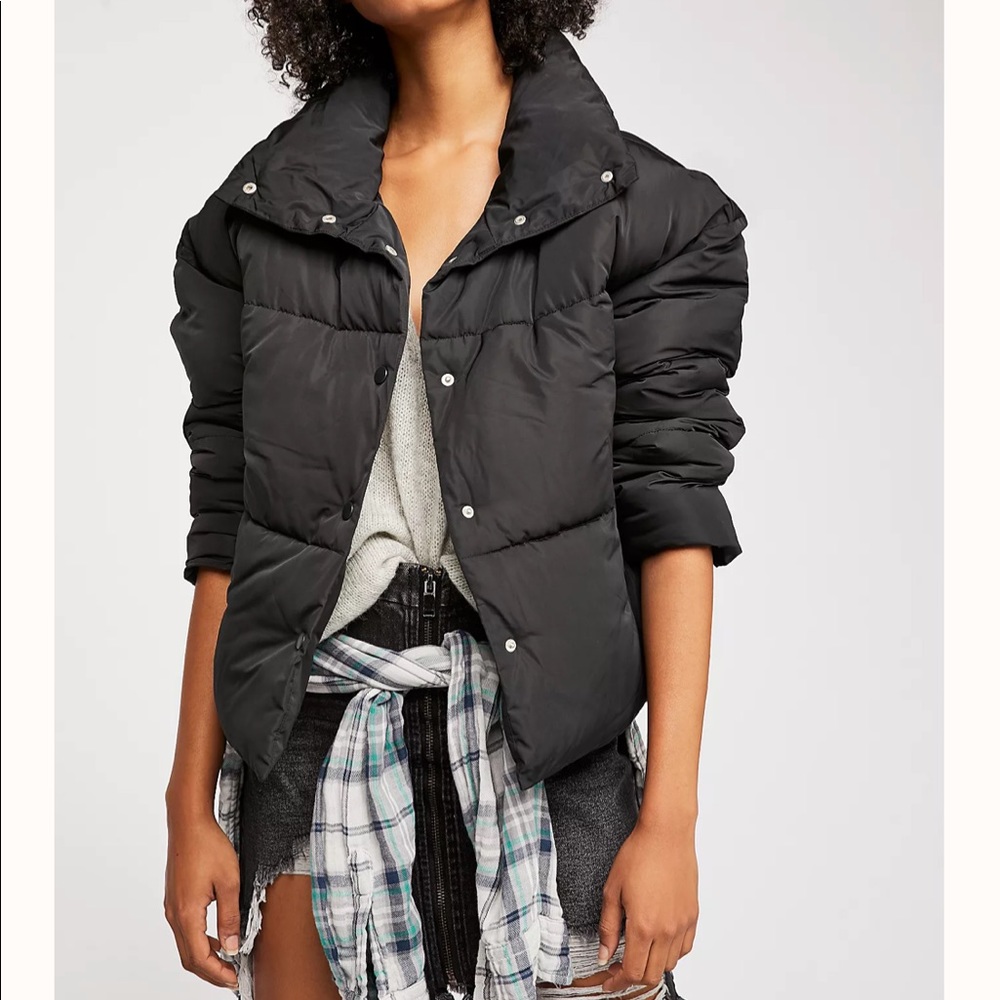 Free people weekender puffer jacket size M